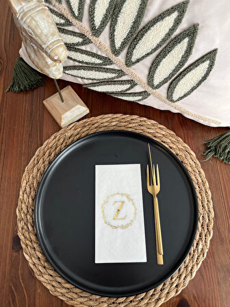 Gold Yaldızlı Beyaz Çelenkli Z Harfi Garson Peçete 16 Adet