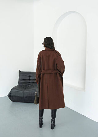 Kuşaklı Cepli Diz Boyu Uzun Kaşe Kışlık Kadın Kaban