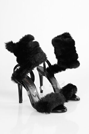 SOLMAZ PELUŞ SİYAH BİLEKTEN DOLAMALI TOPUKLU AYAKKABI