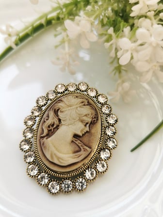 Antik Cameo Broş