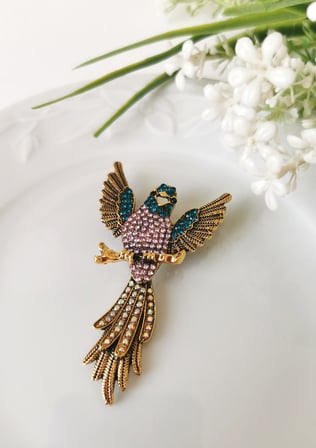 Renkli Taş Detaylı Anka Kuşu Broş 7x3,5 cm