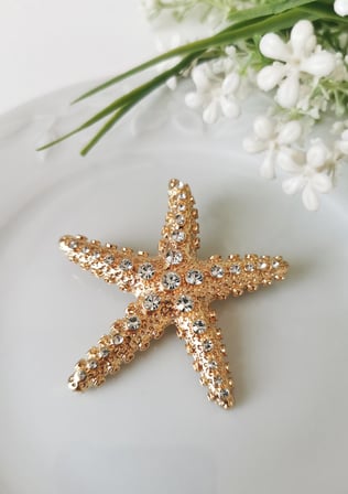 Kristal Taş Detaylı Gold Deniz Yıldızı Broş 6x6 cm