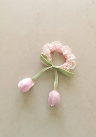 Lale Detaylı Pötikare Pembe Kumaşlı Lastik Toka