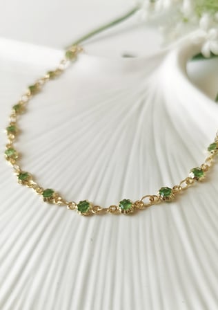 Yeşil Çiçek Taş Detaylı Gold Çelik Halhal 23+5 cm