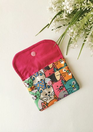 Halley Concept Renkli Kedi Desenli Pamuklu Kumaş Çıtçıtlı Cüzdan | Kartlık 11,5x8,5 cm