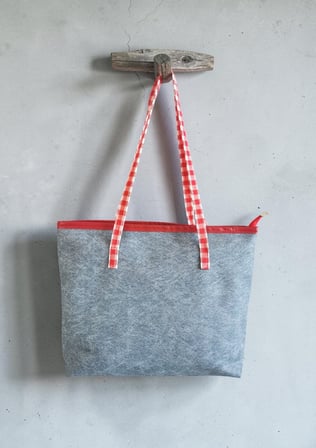 Kırmızı Pötikareli Kot Efektli Fermuarlı Kumaş Omuz Çantası 36x26 cm