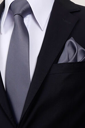 Esgue 8 cm Klasik Saten Mendilli Kravat – Farklı Renk Seçeneği, Özel Hediye Kutusunda Premium Erkek Kravat