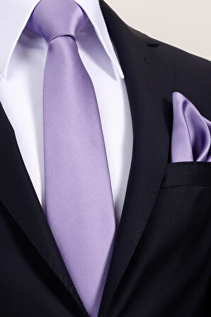 Esgue 8 cm Klasik Saten Mendilli Kravat – Farklı Renk Seçeneği, Özel Hediye Kutusunda Premium Erkek Kravat