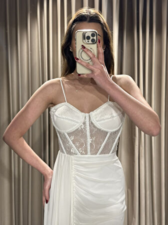 Yıldızlar Kadın Üstü Güpür Göüs İşlemeli Beli Drapeli Yeni Sezon Şifon Abiye 5099