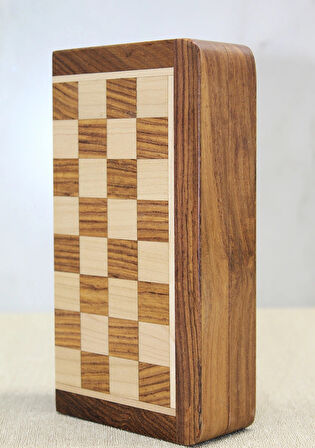 Özel Vernikli Mıknatıs Taşlı Ahşap Katlanabilir Kutulu Satranç Oyunu 25 Cm