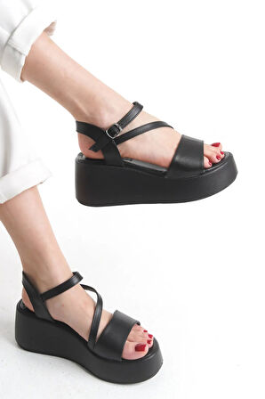 Kadın Hafif Rahat 6 cm Platform Topuklu Eva Taban  Sandalet 4010-123-0001 Siyah-39