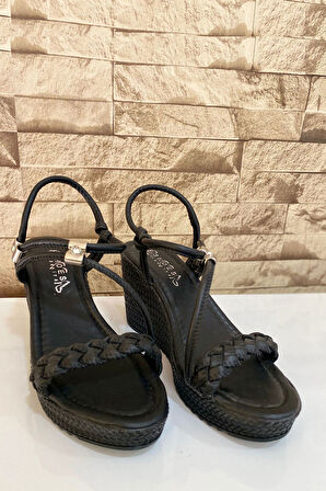 Kadın Örgü Tedaylı 8 cm Dolgu Topuklu Sandalet 4010-123-0002