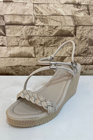 Kadın Örgü Tedaylı 8 cm Dolgu Topuklu Sandalet 4010-123-0002