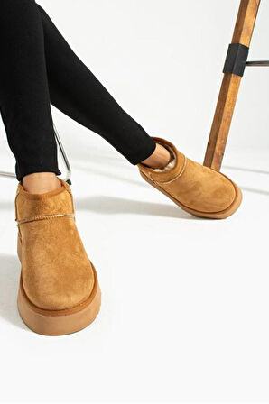 Kadın Mini Boy 4 cm Yüksek Taban  İçi Yünlü Bilekte Kısa  Bot 4010-116-0013