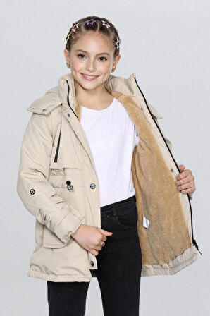 Kız Çocuk Montu. Yıldız Düğmeli. Belden Lastikli İçi Kürklü