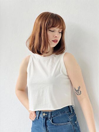 Retrobird Pamuklu Yumuşak Dokulu Rahat Kesim Basic Crop Atlet Kadın Beyaz