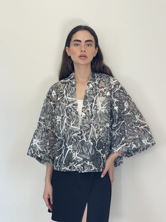 Retrobird Tasarım Transparan Dantel Boho Mini Kimono Kadın Gri Beyaz