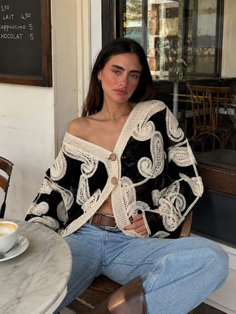 Retrobird Nell Şal Motifli Düğmeli Kroşe Hırka Kadın Krem - Siyah