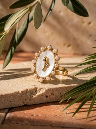Retrobird Sedef Görünümlü Çiçek Detaylı Ayarlanabilir Vintage Yüzük Kadın Gold Renkli