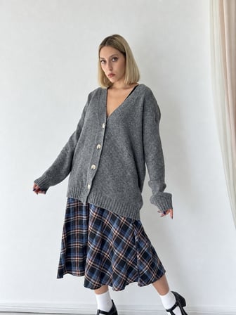 Retrobird Doris Oversize V Yaka Düğmeli Triko Hırka Kadın Gri