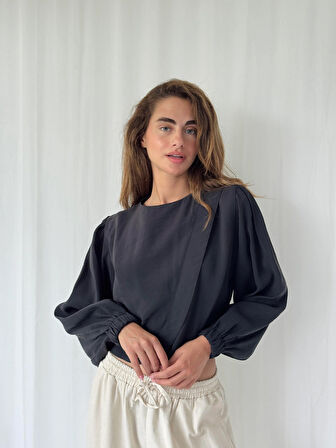 Retrobird Alisa Kapaklı Retro Gömlek Kadın Siyah