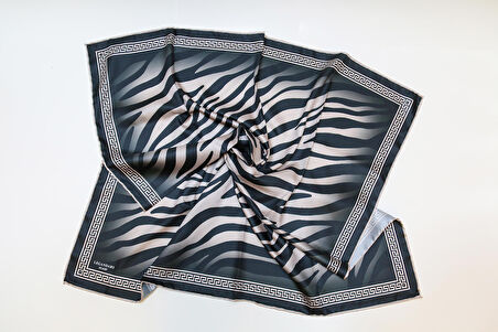 Alcan Avm Legandary Scarf  Zebra desenli Siyah Krem Desenli Eşarp