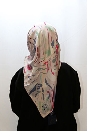 Alcanavm LeviDor Krem Desenli Eşarp