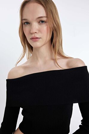 DeFacto Coool Slim Fit Dar Kesim Açık Omuz Basic Düz Triko Kazak B6537AX24WNBK56