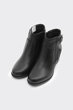 Kısa Topuklu Hakiki Deri Fermuarlı Kadın Bot 