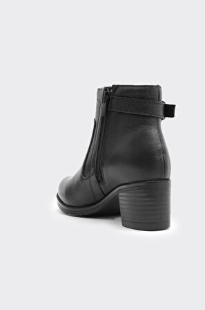 Kısa Topuklu Hakiki Deri Fermuarlı Kadın Bot 