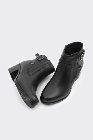 Kısa Topuklu Hakiki Deri Fermuarlı Kadın Bot 