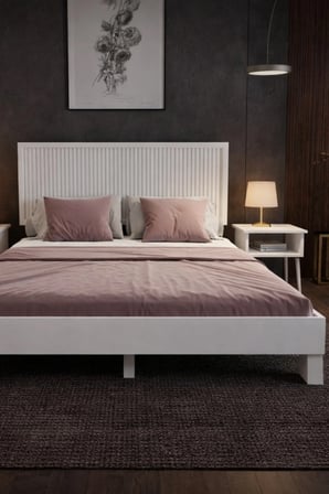 Alaz Model Dikey Başlıklı Masif Ahşap Karyola ve 2 Adet Komodin Kolay Kurulum Fırınlanmış İthal Sibirya Çamı 90x190 Yatak Uyumlu 2 Adet Komodin
