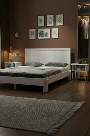 Ebruli̇ Model Dikey Başlıklı Masif Ahşap Karyola ve 2 Adet Komodin Kolay Kurulum Fırınlanmış İthal Sibirya Çamı 90x190 Yatak Uyumlu 2 Adet Komodin