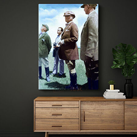 Kır Gezisi Atatürk - Kasket ve Çizme Detaylı Kanvas Tablo