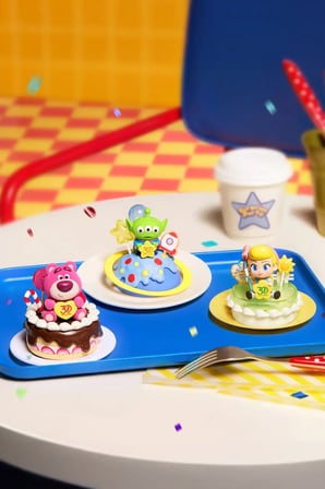 MINISO Disney Lisanslı Toy Story Sürpriz Parti Blind Box – Koleksiyonluk Figür
