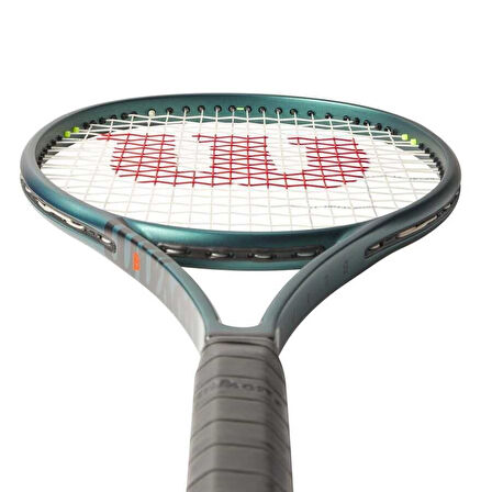 Wilson Blade 98 18x20 V9 Tenis Raketi WR149911