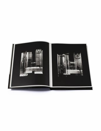Thames and Hudson John & YokoPlastic Ono Band 9780500023433