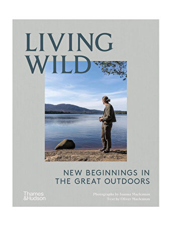 Thames And Hudson Living Wild 9780500023501