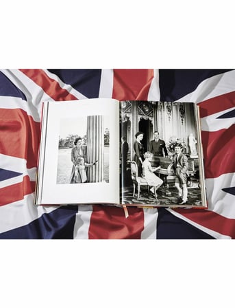 Taschen Her Majesty, Vivienne Westwood Edition No. 501–1,000, Harry Benson Royal Departure’ 9783836543088