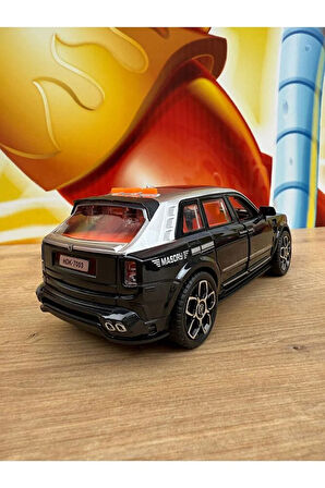 Sürtmeli Sesli Işıklı Müzikli Rolls Royce Araba Kapılar Kaput Açılır Rolls Royce Cullinan Suv Araba