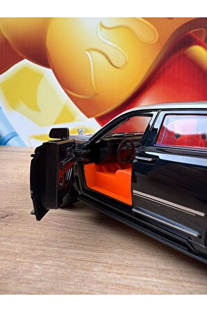 Sürtmeli Sesli Işıklı Müzikli Rolls Royce Araba Kapılar Kaput Açılır Rolls Royce Cullinan Suv Araba