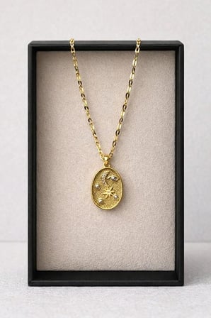 Çelik Oval Ay ve Yıldızlı Gold Zirkon Kolye