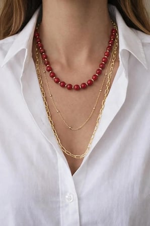 3 Katlı Kırmızı i Boncuk ve Zincir Kombin Gold Kolye