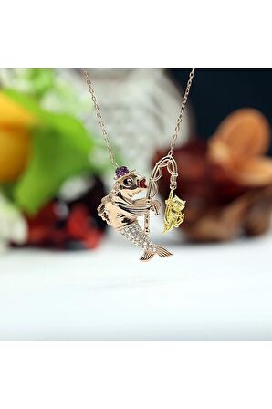 Kadın Rose Oltayla Kedi Yakalayan Balık 925 Ayar Gümüş Kolye