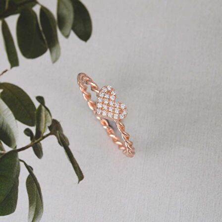 Zirkon Taşlı Pırlanta Möntür Rose Altın Kaplama Kalp Desenli Gümüş Yüzük