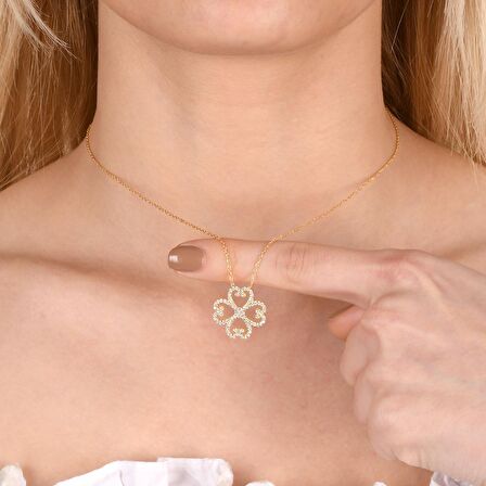 Zirkon Taşlı Pırlanta Montür Kalp Desenli Çiçek Altın Kaplama Gümüş Kolye