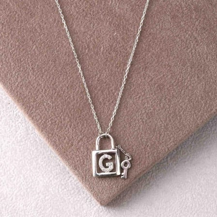 coşar silver-Zirkon Taşlı Pırlanta Montür Gümüş Rengi Kaplama Anahtarlı Kilit G Harfi Gümüş Kolye