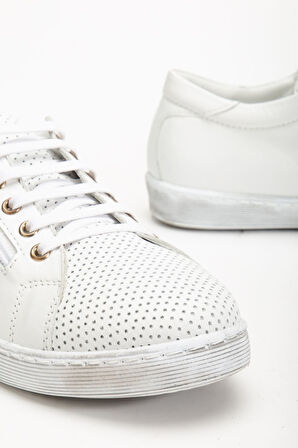 Kadın Beyaz Hakiki Deri Delikli Spor Ayakkabı  