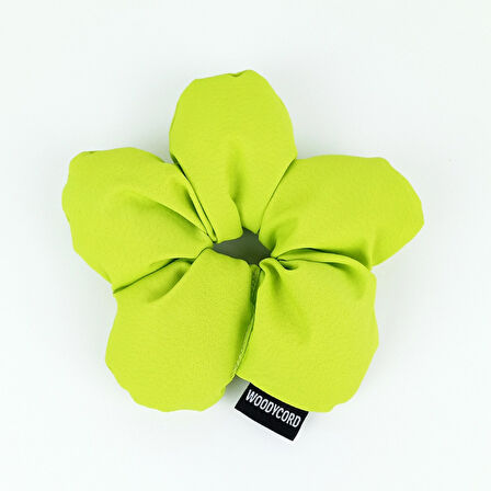 WoodyCord El Yapımı Fıstık Yeşili Pofuduk Scrunchie Toka - Enerjik ve Hacimli