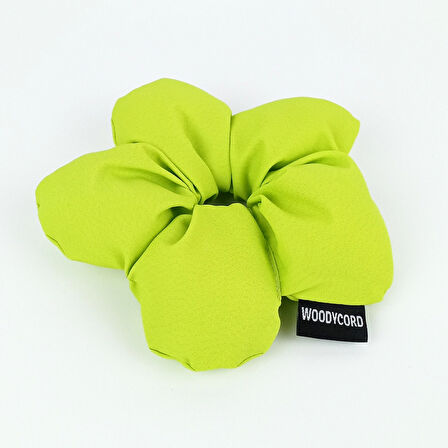 WoodyCord El Yapımı Fıstık Yeşili Pofuduk Scrunchie Toka - Enerjik ve Hacimli